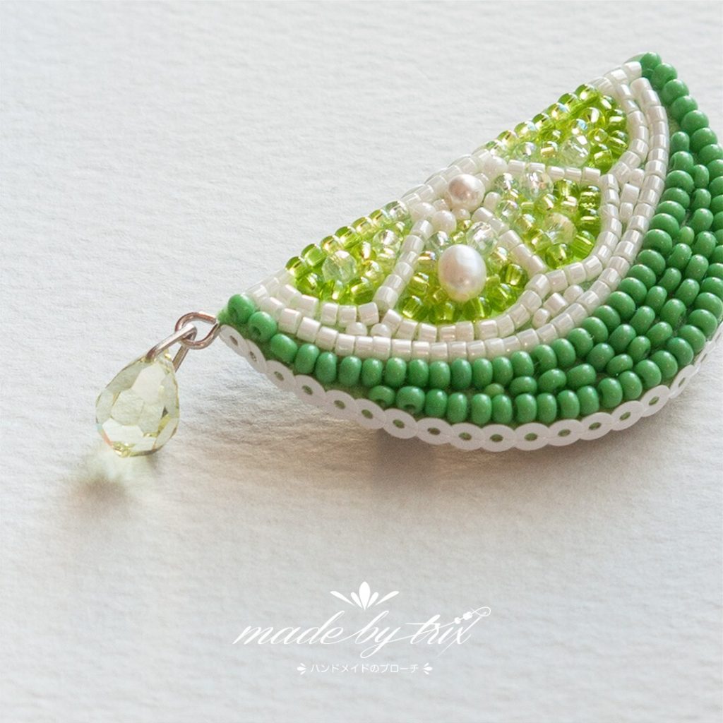 ライム ビーズ刺繍ブローチ　(260510) 商品写真2